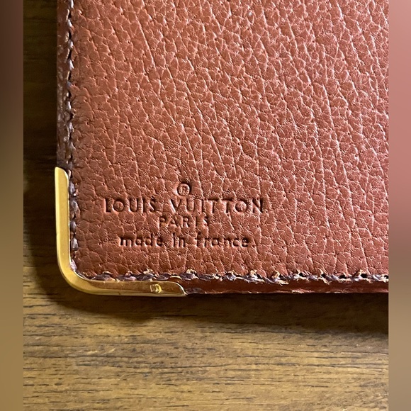 Louis Vuitton checkbook holder - Picture 8 of 15